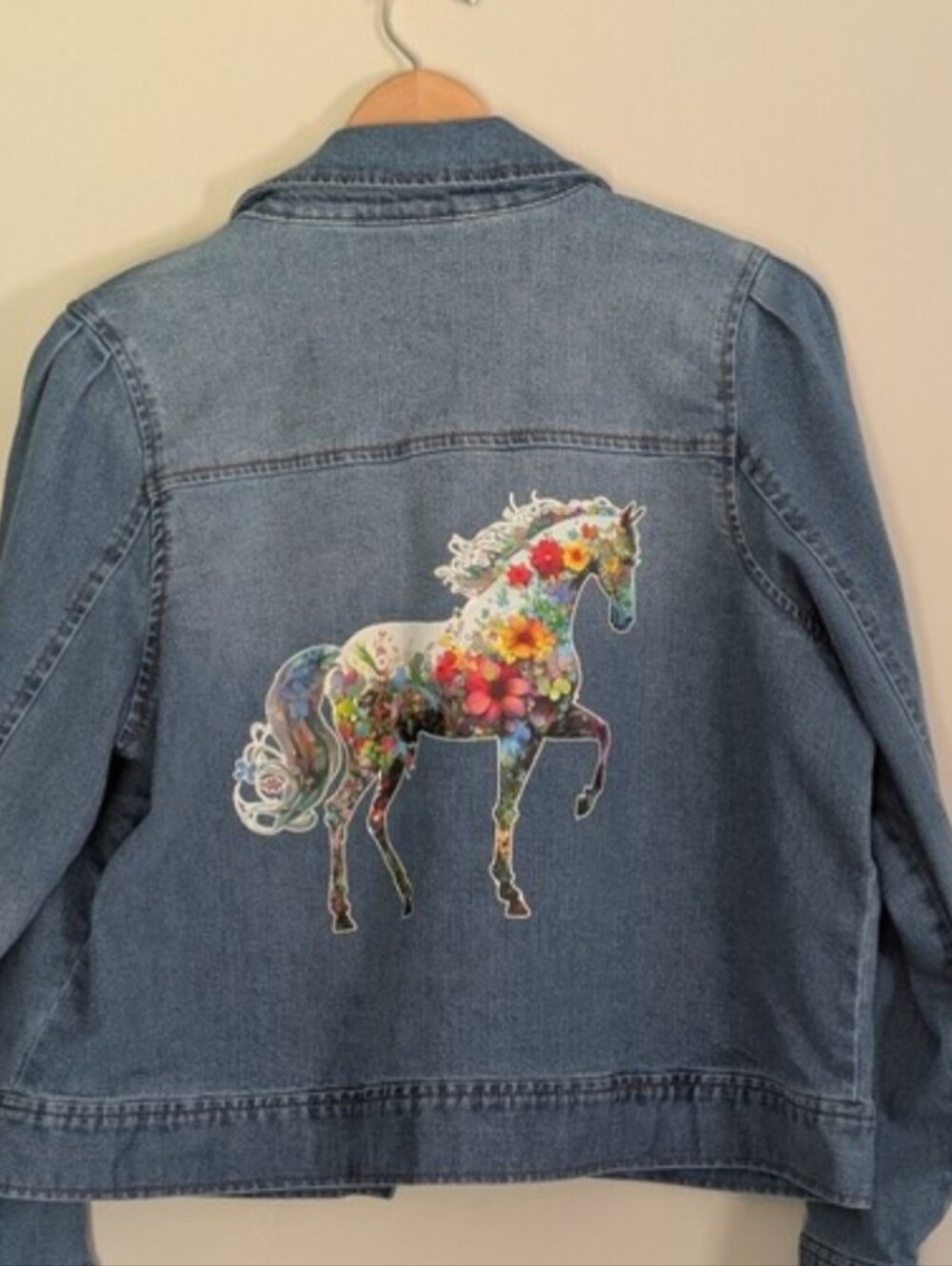 UpCycled | Floral Horse Denim Jacket | Size Large | 🐴🌺🦋 - Picture 2 of 13